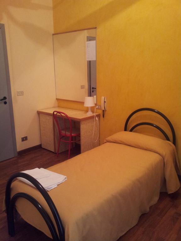 Albergo Tarsia Castrovillari Kültér fotó
